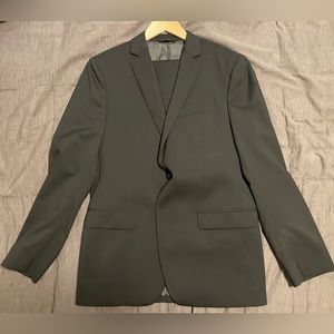 Banana Republic super 120s black suit 40R 32/30